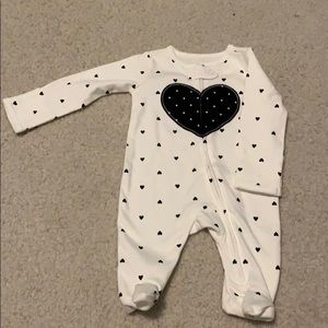 Carter’s baby girl sleeper NWOT